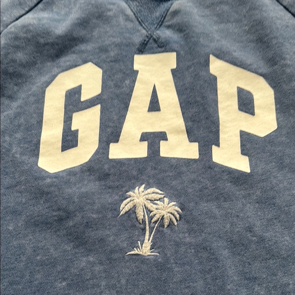 GAP Women's Medium Blue Short Sleeve Tee with Logo sewn  Palm Tree Graphic - Picture 2 of 5